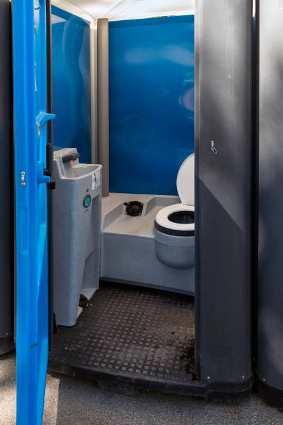 Best Temporary restroom rental  in Lanster, CA